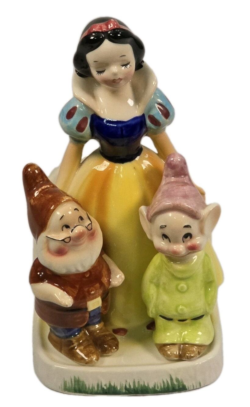 Rare 60s Ceramic Snow White Napkin Holder With Doc & Dopey Salt & Pepper Shakers